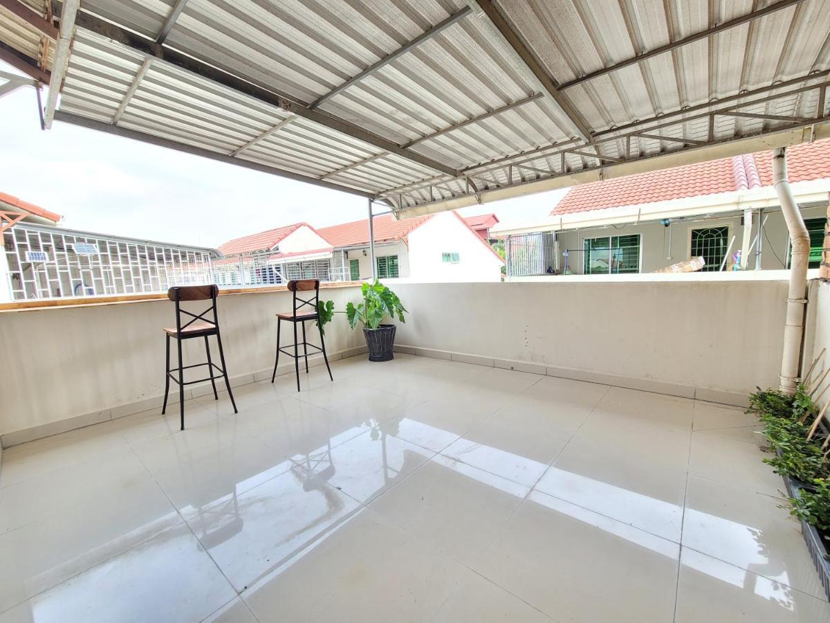 Yana House Phnom Penh 호텔 외부 사진